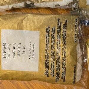 Silkies Queen White XL Pantyhose NIP